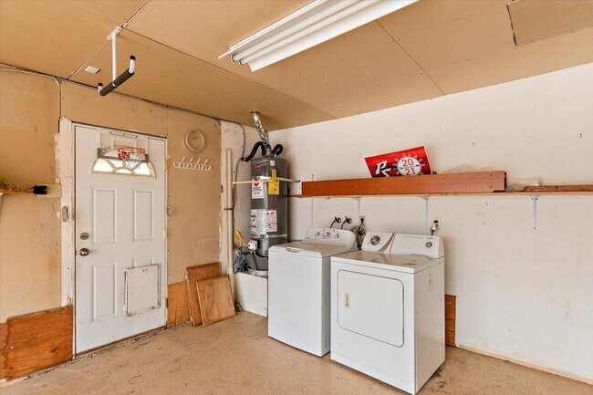 Building Photo - 68954 Durango Rd