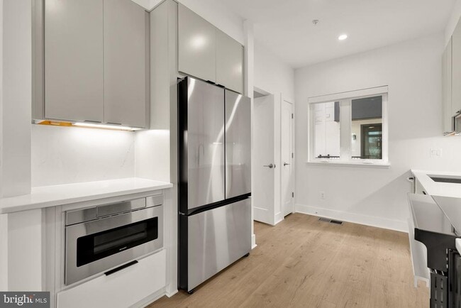 Building Photo - 2608 Olmsted Ct NW