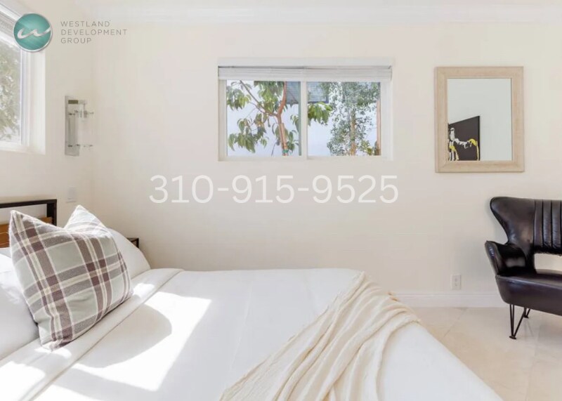 Building Photo - 11817 Darlington Ave