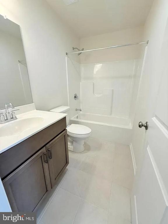 Building Photo - 135 Cobblestone Dr