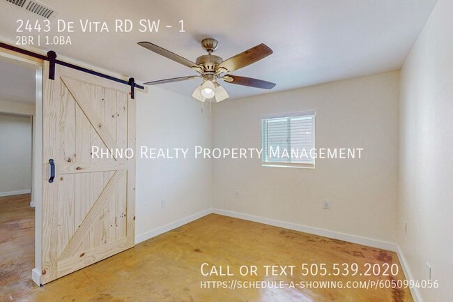 Building Photo - Completely Remodeled Unit In the SW!