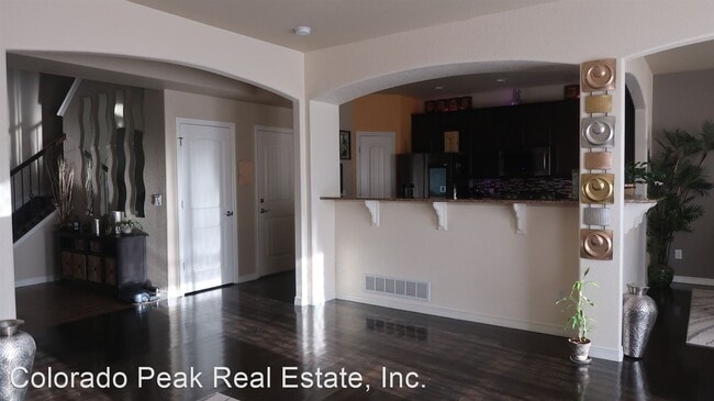 Building Photo - 4 br, 3 bath House - 7874 Pinfeather Dr