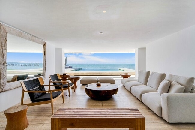 Building Photo - 440 S Mashta Dr