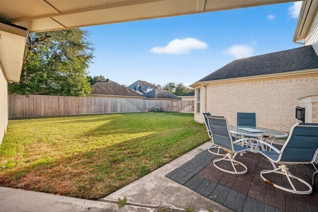 Building Photo - 22115 Oakcreek Hollow Ln