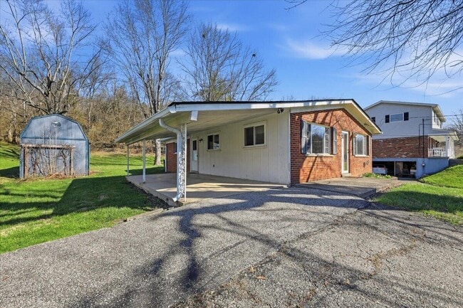 Building Photo - 115 Moock Rd