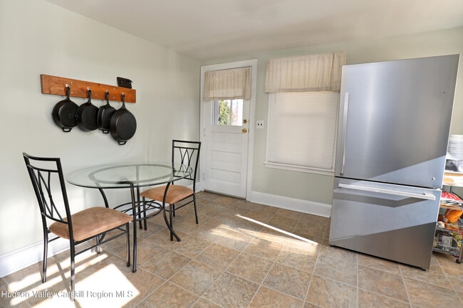 Building Photo - 208 Lucas Ave