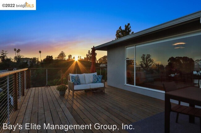 Building Photo - 3 br, 2 bath House - 4200 Aberfoil Ave