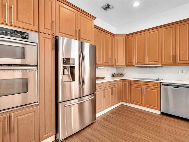 Building Photo - 754 Sunflower Cir