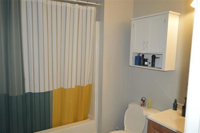 Building Photo - 2712 Lazy Oak Dr