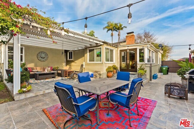 Building Photo - 1923 S Crescent Heights Blvd