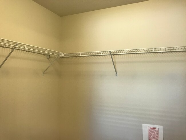 Building Photo - Spacious 4 Bd 2.5 Ba Home in  Camas School District! Upgrades! Close to Parks & Freeway Access!