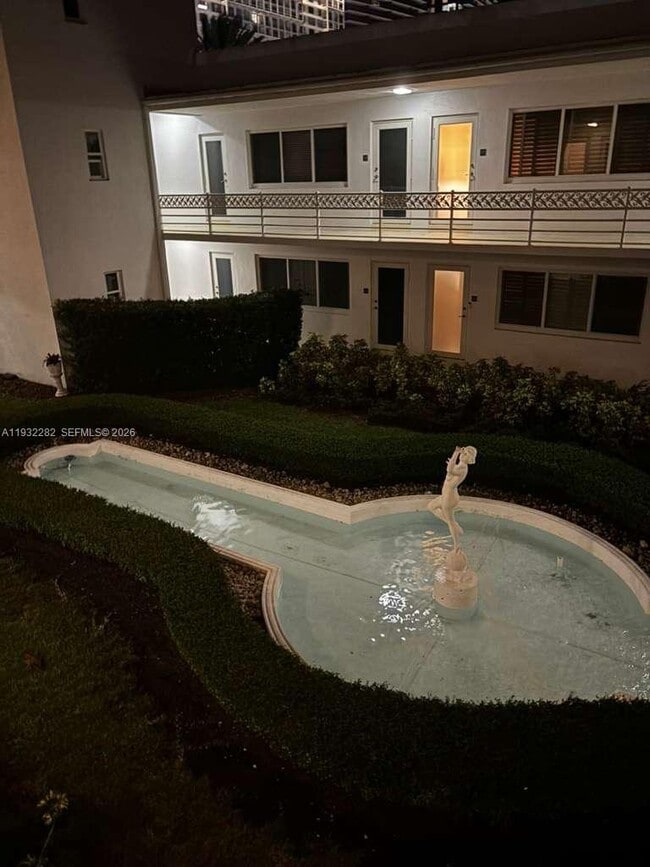 Building Photo - 9920 Collins Ave