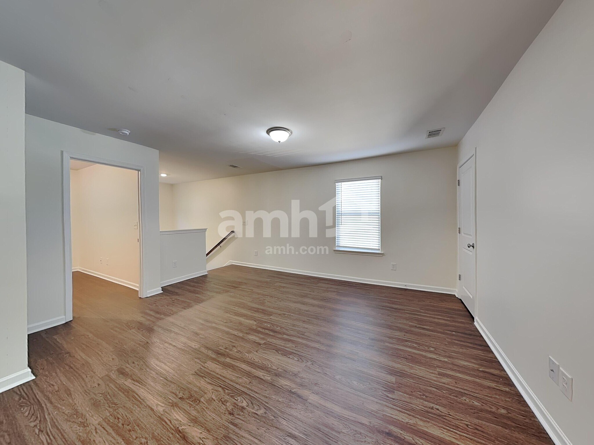 Building Photo - 307 Camp dr