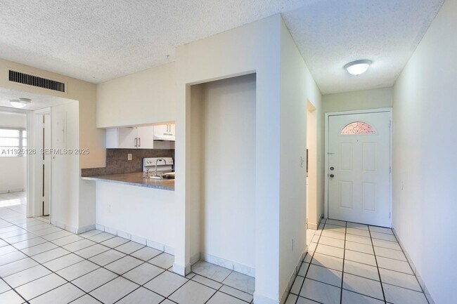 Building Photo - 460 E 23rd St