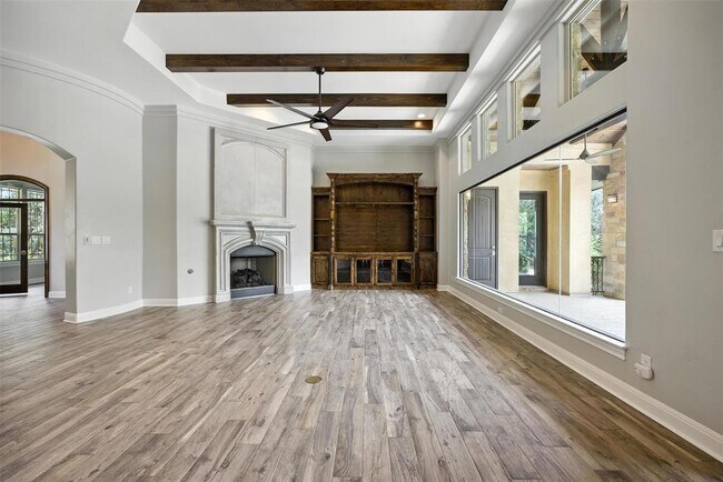Building Photo - 7617 Lazy River Cove