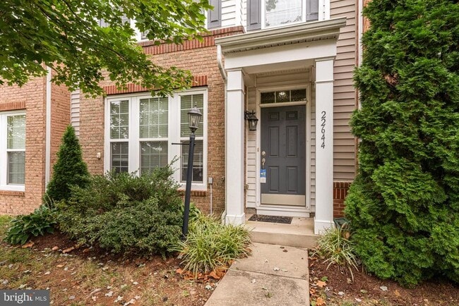 Building Photo - 22644 Amberjack Square