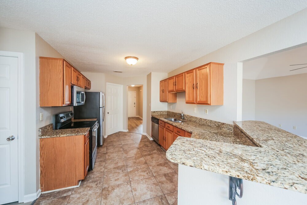 Building Photo - 6954 Naples Dr