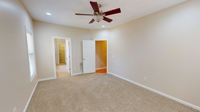 Building Photo - Beautiful 4 Bedroom with finished basement...