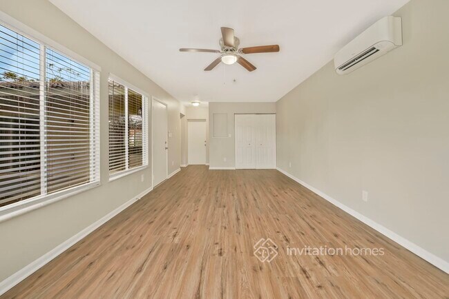 Building Photo - 10425 Kingbrook Ln