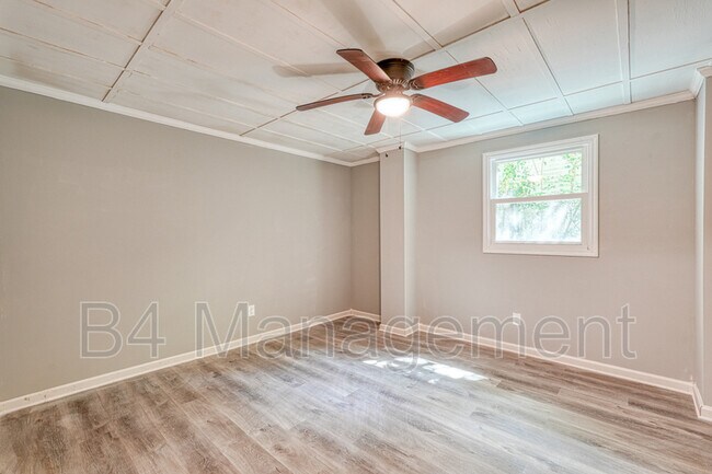Building Photo - 168 Cherokee Cir