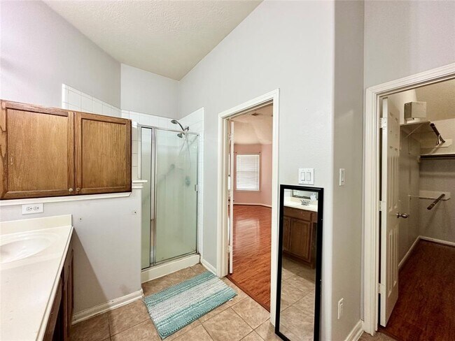 Building Photo - 10414 Gerlach St