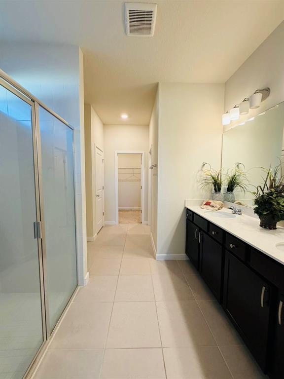 Building Photo - 13049 Skyway Ln