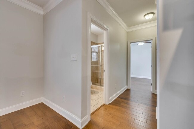 Building Photo - 226 Sandleton Way
