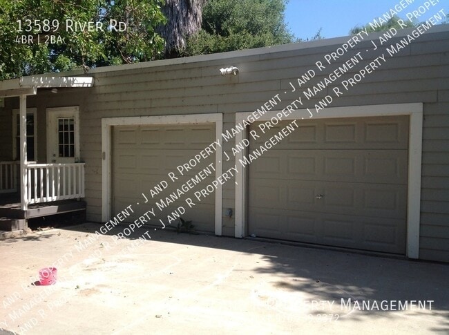 Building Photo - 13589 River Rd