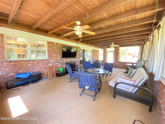 Building Photo - 2668 Bernice Ct
