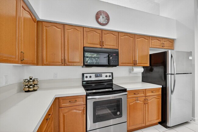 Building Photo - 4553 Barclay Fair Way
