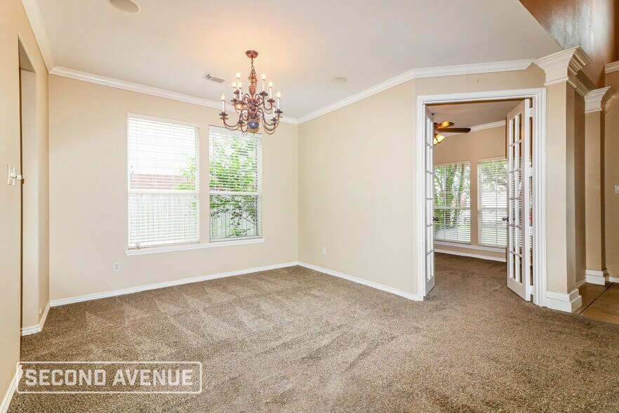 Building Photo - 7406 Lake Buchanan Ct