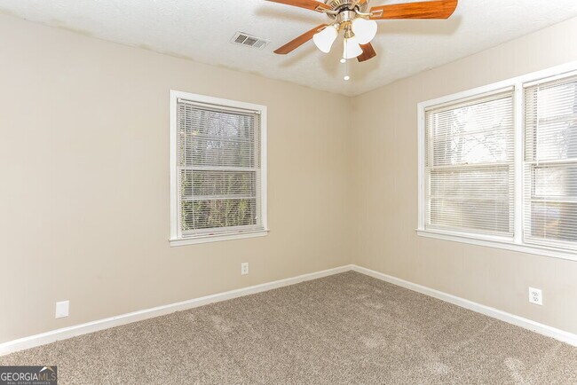 Building Photo - 3656 Chestnut Lake Ct