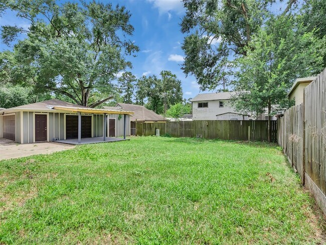 Building Photo - 612 Orangewood Dr