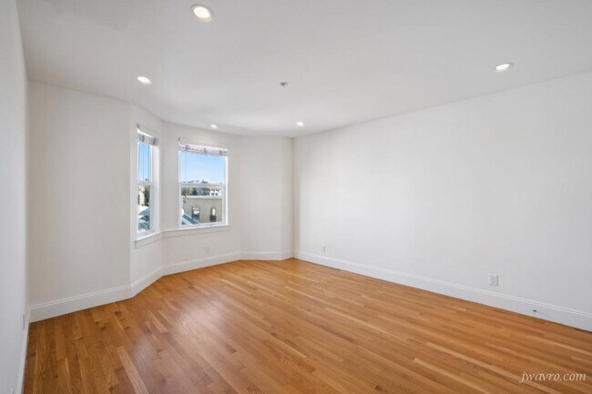 Building Photo - 641 Natoma St