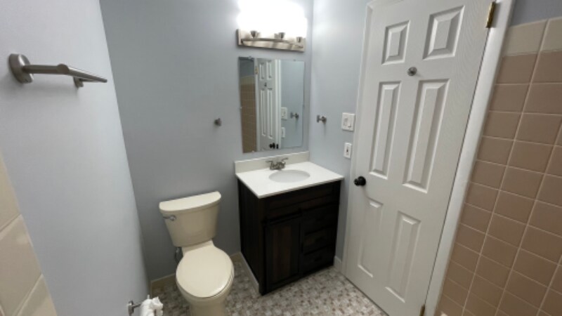 Building Photo - 9144 Ellie Dr