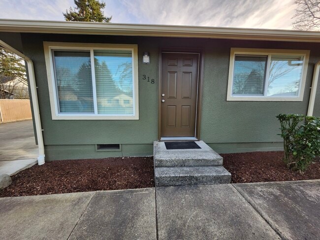 Building Photo - 318 120th St S