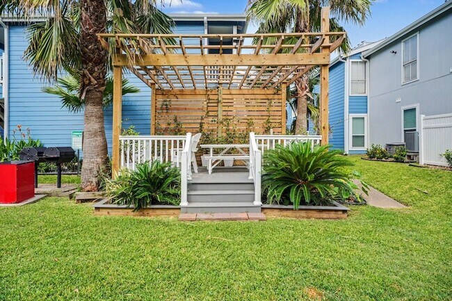 Building Photo - 3506 Cove View Blvd