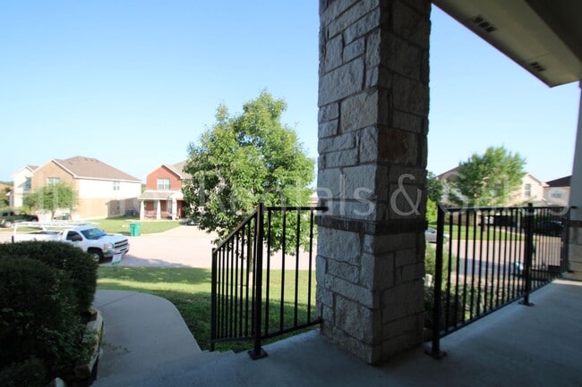 Building Photo - Beautiful Home in Sought-After Harker Heig...