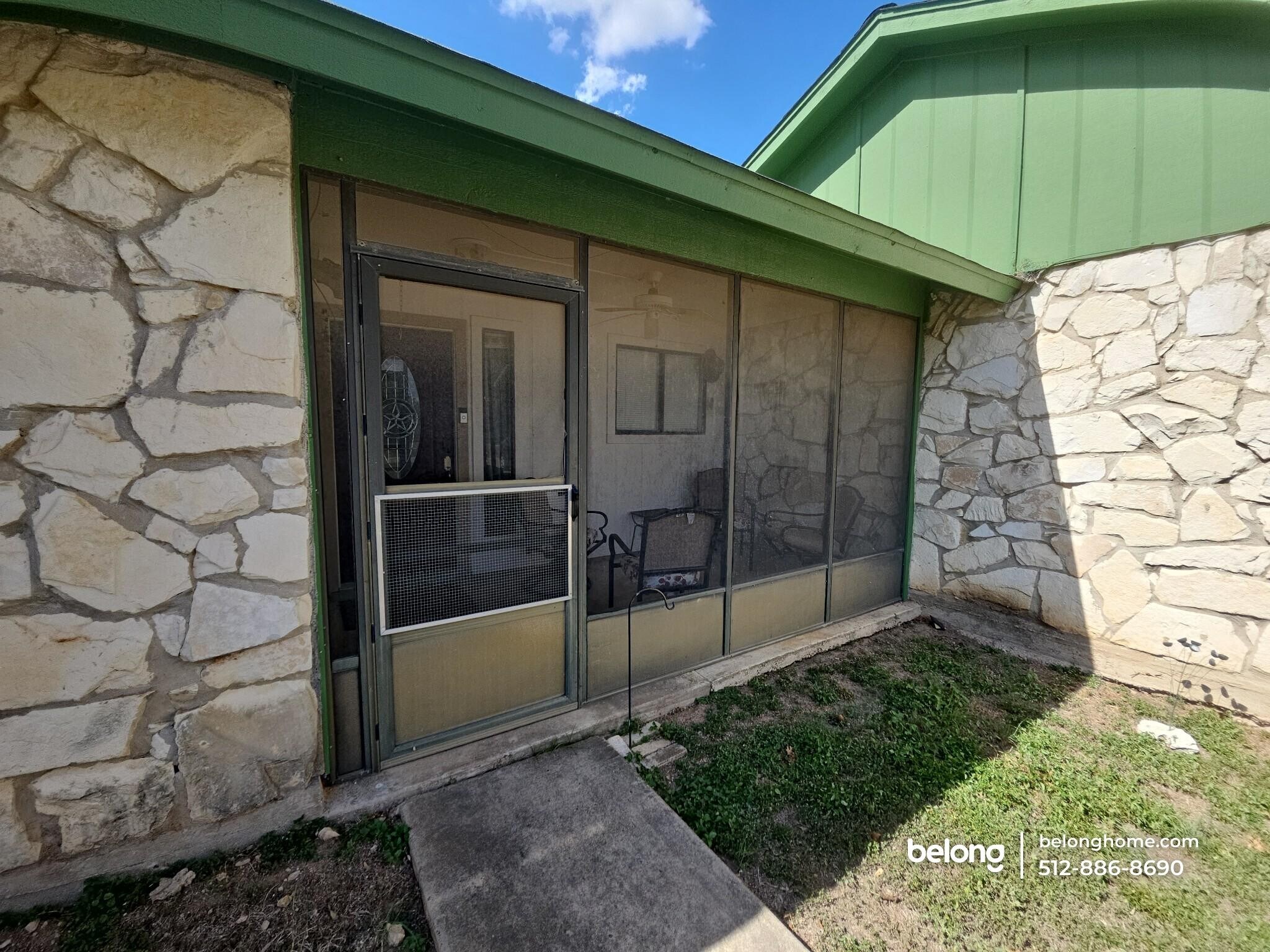 Building Photo - 426 Spring River Dr