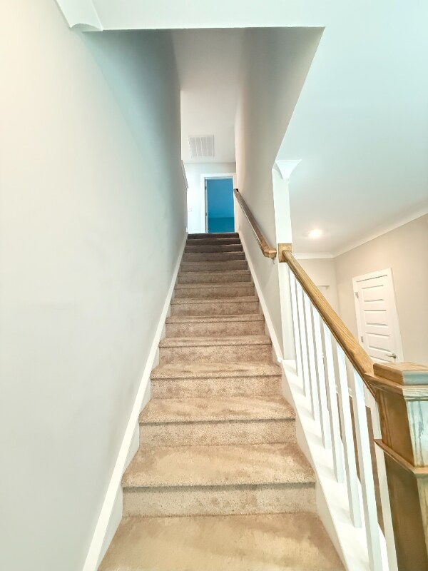 Building Photo - 155 Goldenrod Cir