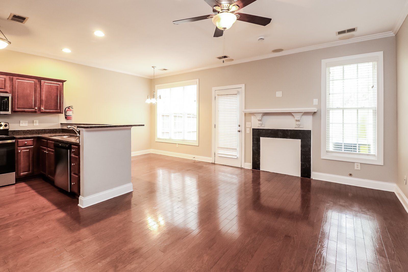 Building Photo - 101 Park Ridge Way