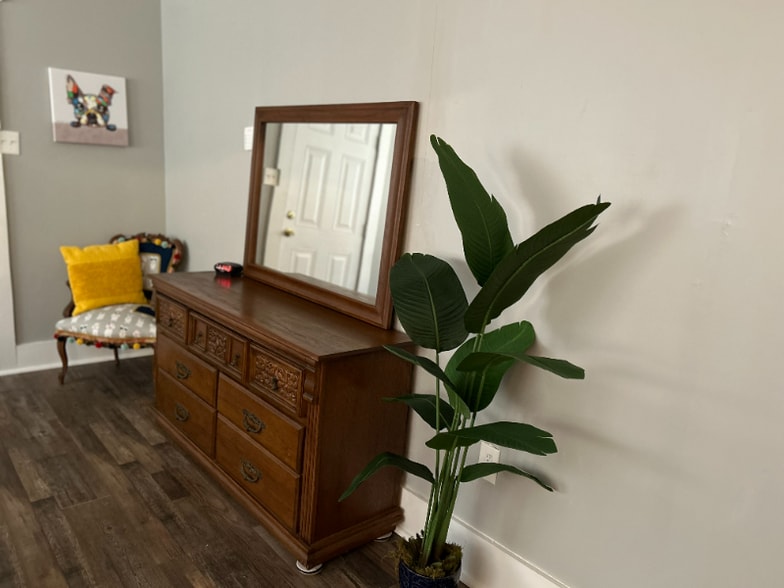 Building Photo - 1323 Franklin St