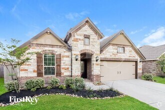 Building Photo - 1648 Breezewood Dr