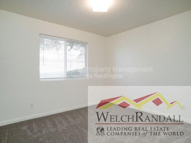 Building Photo - 745 30th St