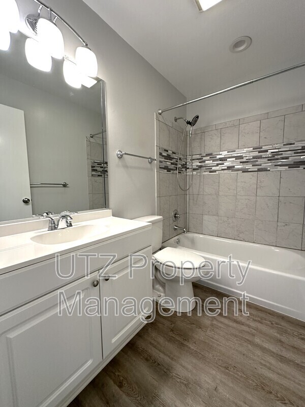 Building Photo - 1111 Castle Harbor Way