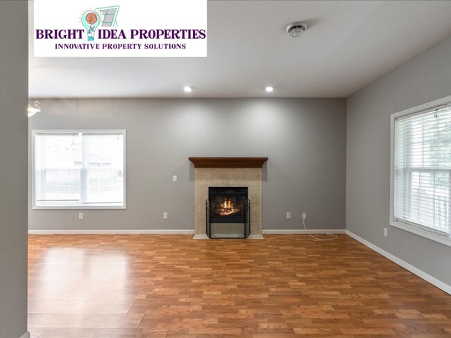 Building Photo - 5948 Oakgreen Ave N