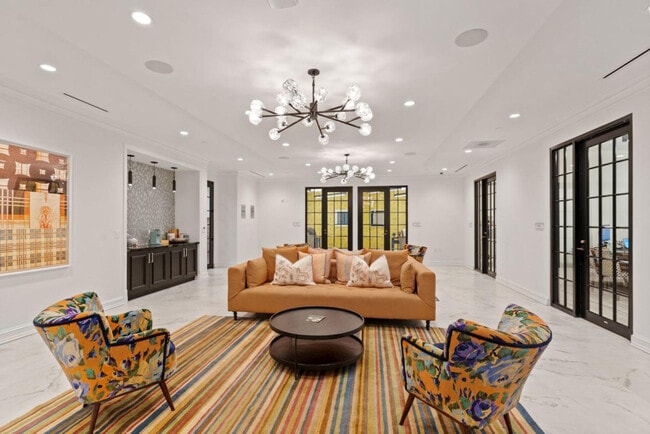 Building Photo - 1901 C St SE