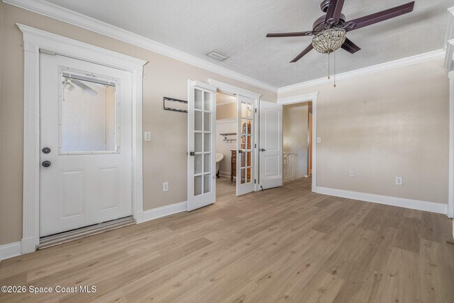 Building Photo - 405 Hawthorne Ct