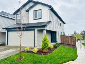 Building Photo - Beautiful Nearly New Ridgefield Home