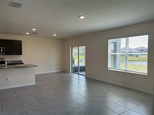 Building Photo - 17218 Reserva Dr